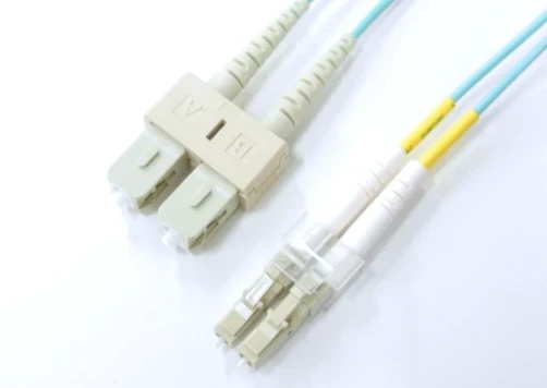 OM4 光ファイバーケーブル DLC/DSC マルチモード 50/125μm 3m
