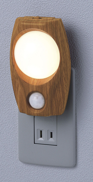 LEDセンサー付ライト 木目温白 電球色