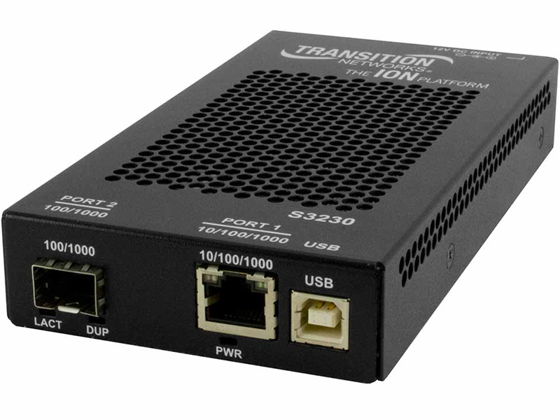 SFP空きスロット/10/100/1000Base-T(RJ-45)/SFP